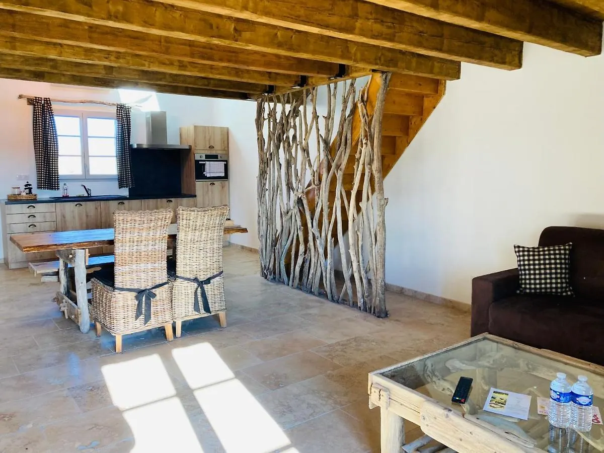 ***  Manade Des Baumelles Bed & Breakfast Saintes-Maries-de-la-Mer France